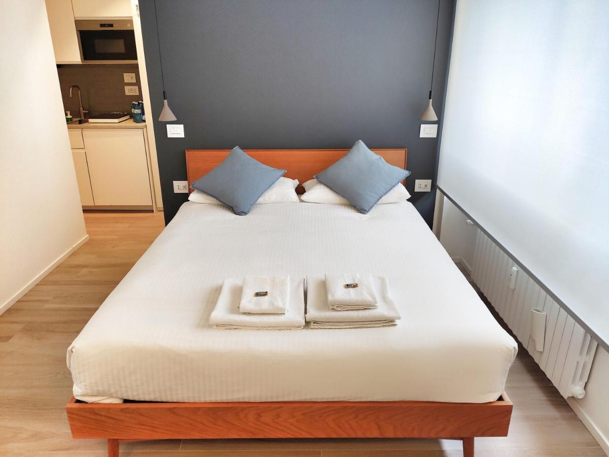 E-Milan Rooms Zona Tortona ภายนอก รูปภาพ