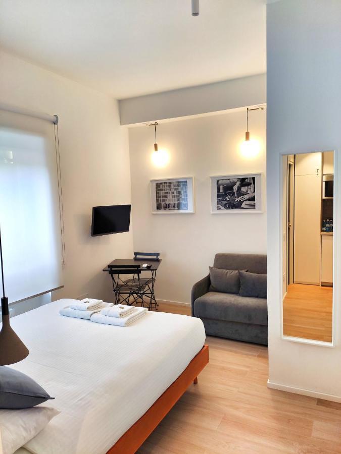E-Milan Rooms Zona Tortona ภายนอก รูปภาพ